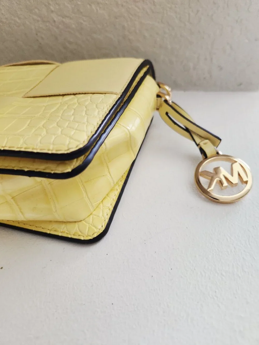 New Michael Kors Mixed Texture Crossbody Bag Clutch Purse